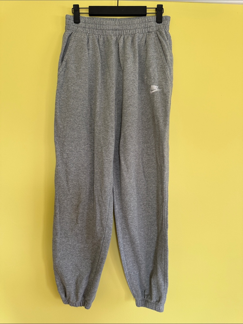 Nike Kids Heather Gray Jogger Sweatpants with Elastic Cuffs